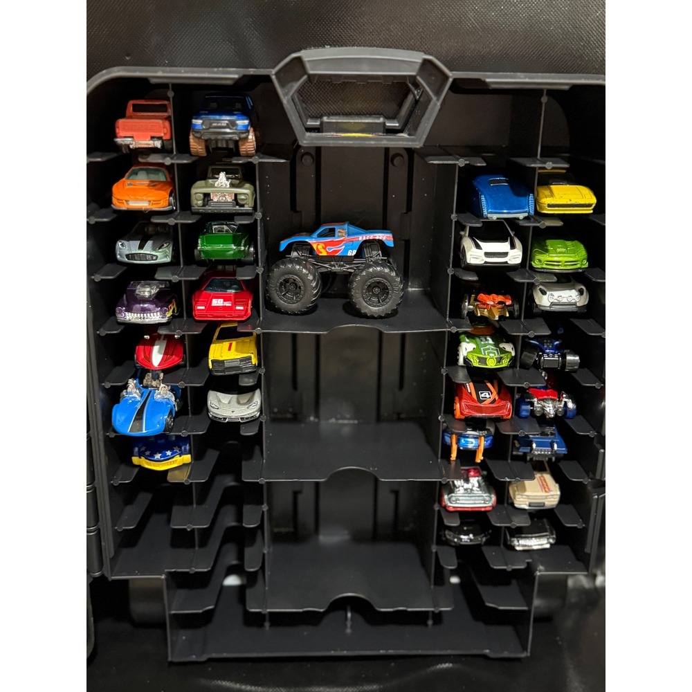 Hot Wheels 110 Car Case Storage Holder Organizer Blac Collection with‎ 30 cars
